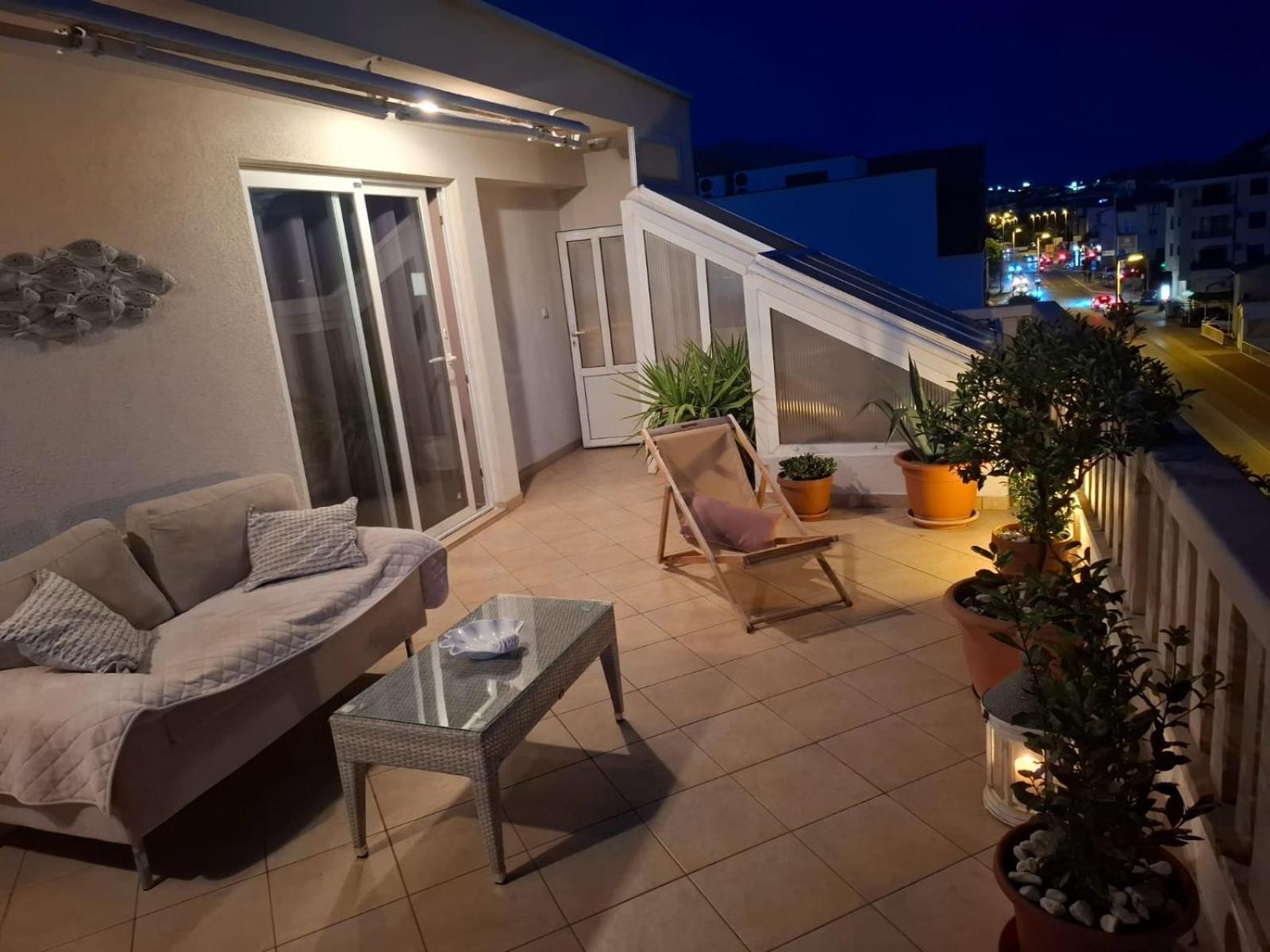 Апартаменты Happy Basset Terrace Макарска Экстерьер фото