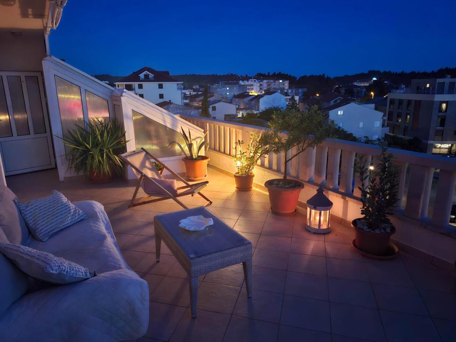 Апартаменты Happy Basset Terrace Макарска Экстерьер фото